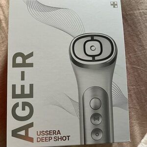 Jump start your skin with the Medicube Age-R Ussera Deep Shot